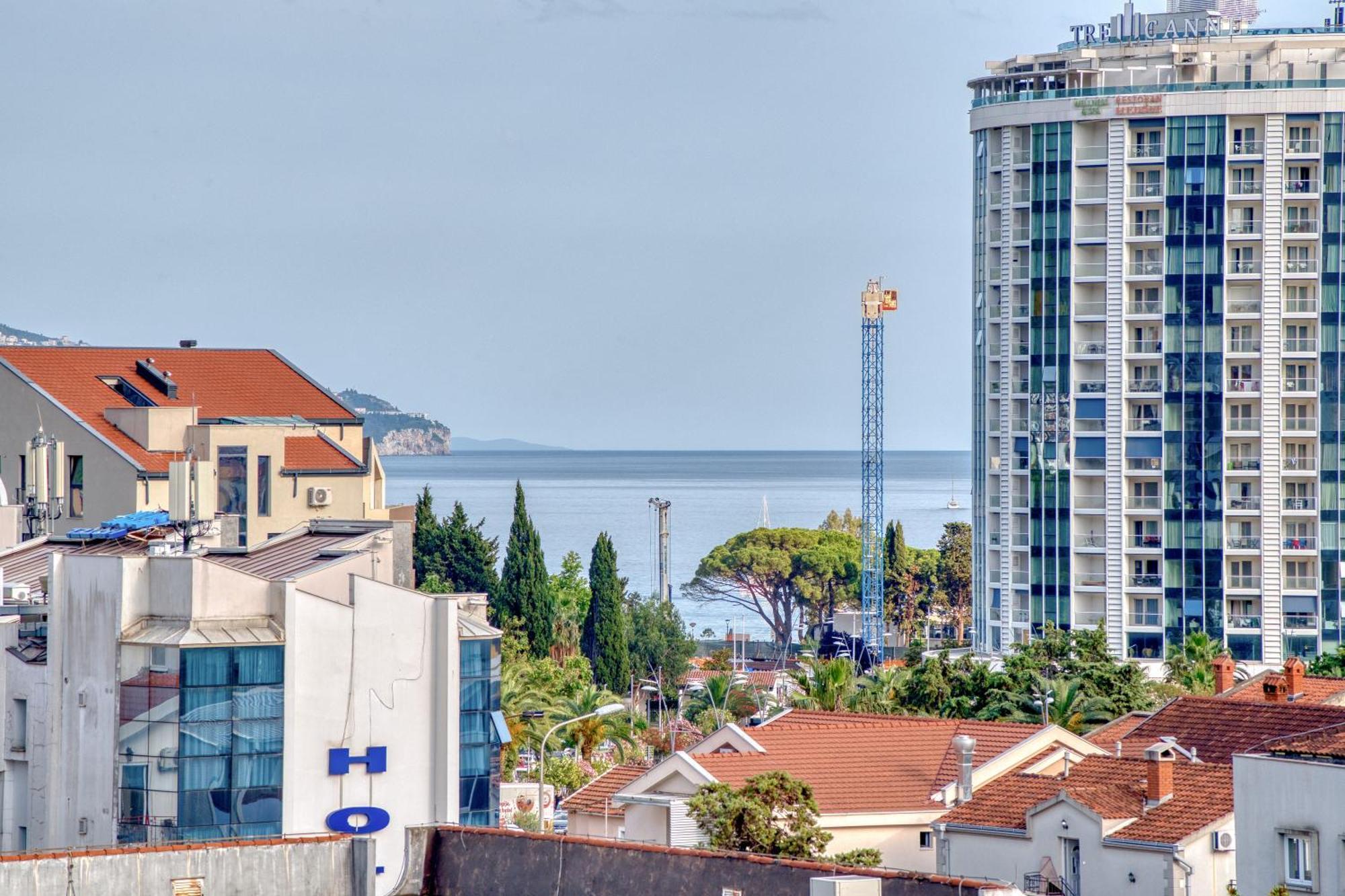 Azure Apartments Budva Exterior photo